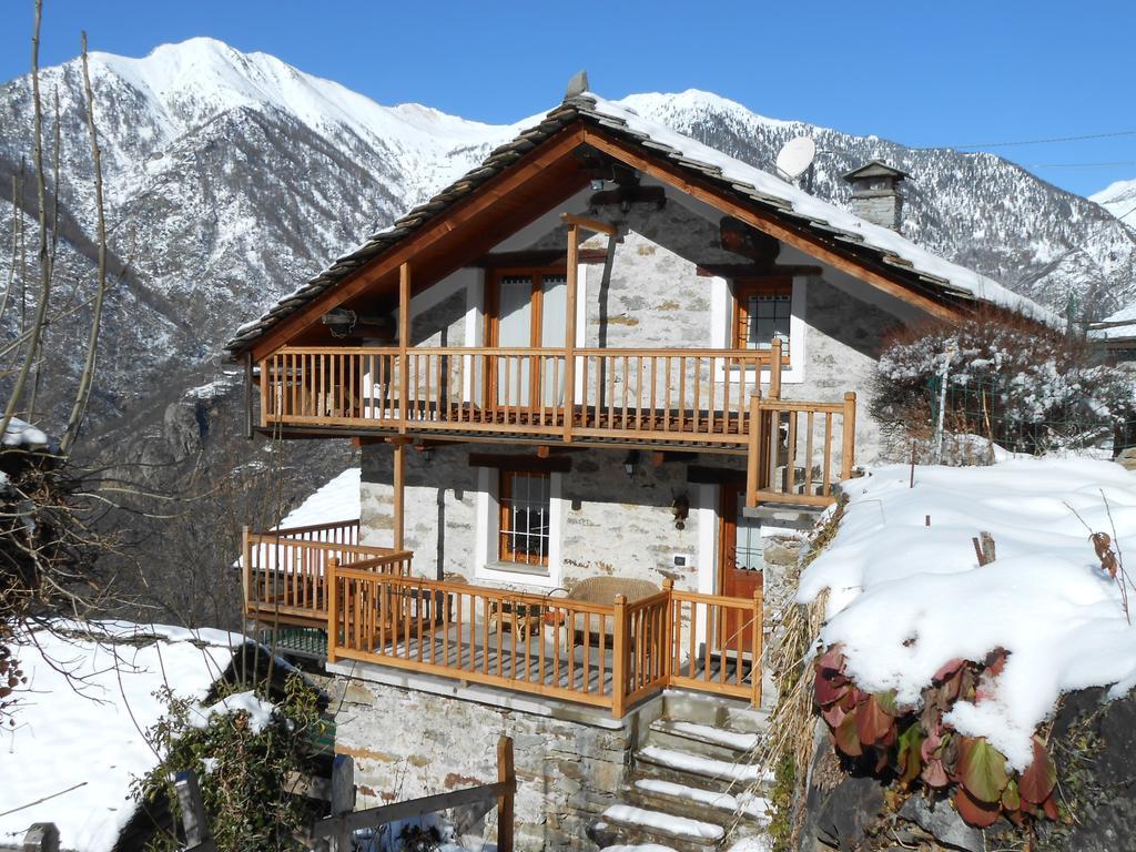 Fontainemore B&B Mont Mars מראה חיצוני תמונה